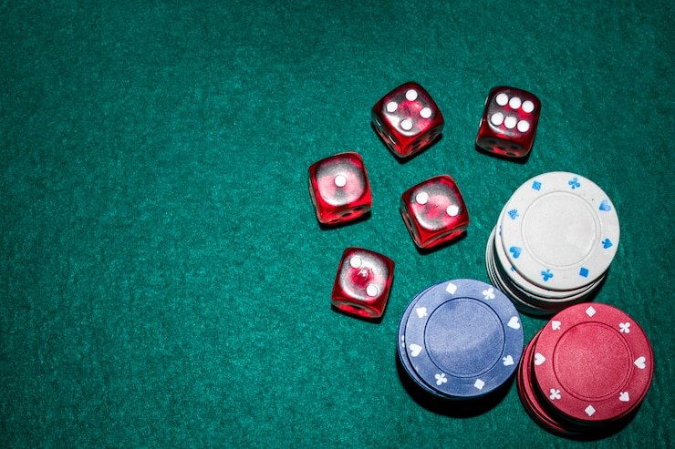 Sic Bo dice-cage mechanism on Wolf Gold table